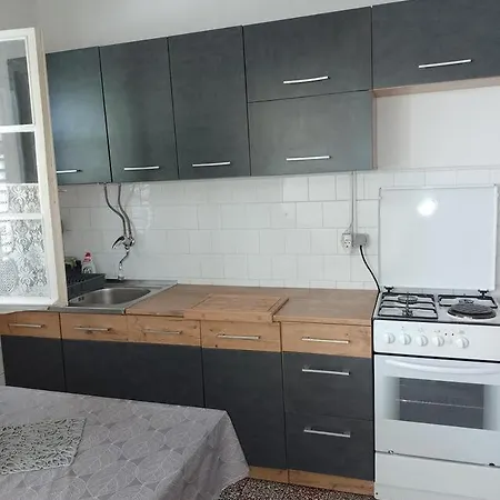 Triple 6734c Guest house 3*